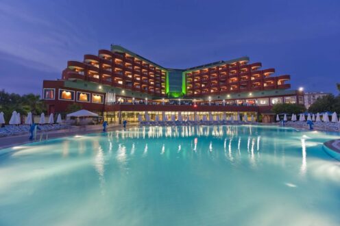Delphin Deluxe Resort Hotel