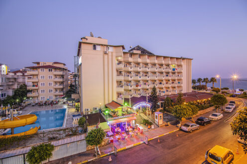 Kleopatra Beach Hotel