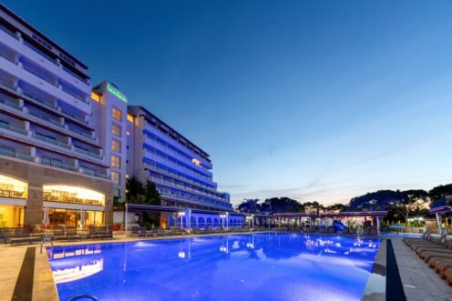 Batihan Beach Resort & Spa